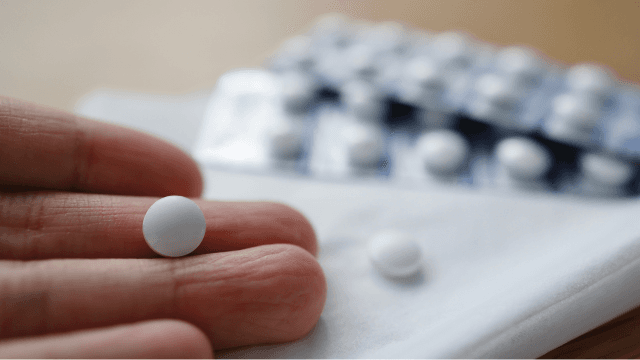 プロペシアの効果や副作用は？服用時の注意点と費用を抑える方法も解説