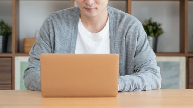 フィナステリドに市販品はある？個人輸入通販サイトの危険性について解説