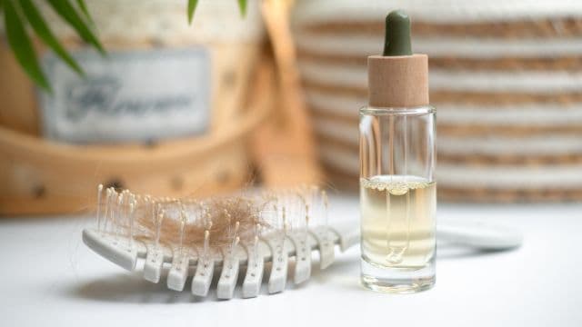 育毛剤の正しい使い方と効果を最大限に引き出すタイミングを紹介