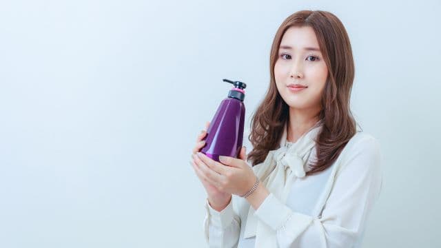 女性の育毛シャンプーは効果ある？選び方と正しい使用方法とは