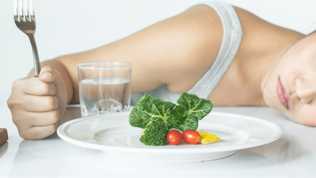 食事制限なしでダイエットをするコツ！心掛けたい食習慣や運動法を解説