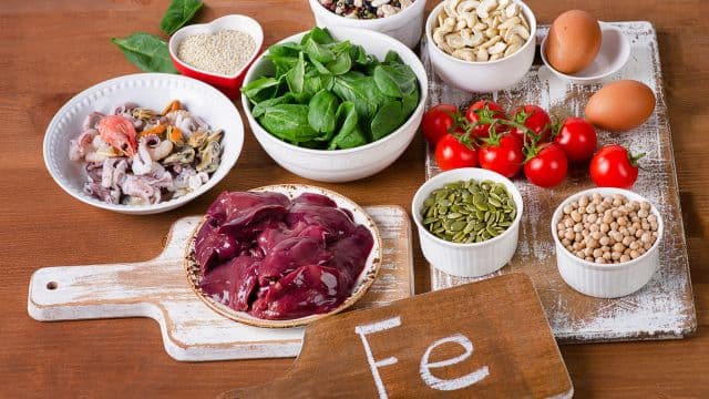 生理中の鉄分の摂りすぎは大丈夫？鉄分の多い食べ物や摂りすぎの影響を解説