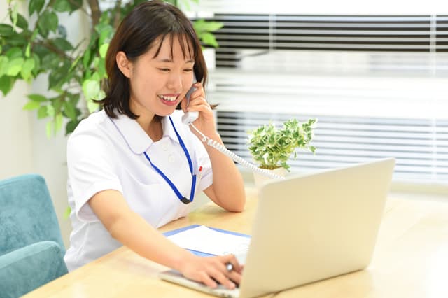 通話データのテキスト化で現場を支え、録音により応対品質の向上を促す企業