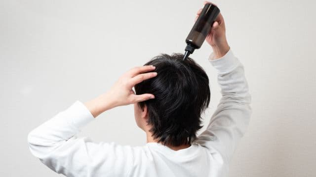 薄毛対策に効果的な方法は？自分で始められる方法や役立つグッズを解説