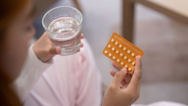 低用量ピルの飲み方は？服用時の注意点や飲み忘れたときの対応も解説