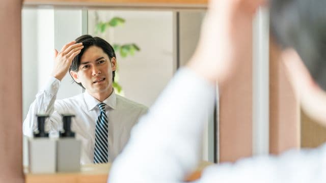髪が細いのはなぜ？髪の毛が細い人の特徴や原因、改善方法を解説