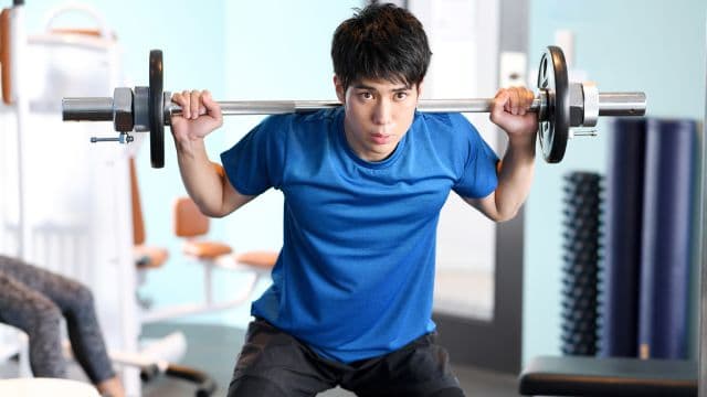  筋トレではげるって本当？薄毛の原因と対策を解説します