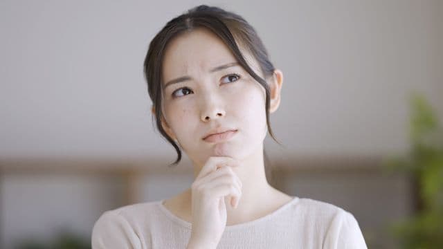 生理中に性行為・セックスをしてもいい？リスクや注意点を解説