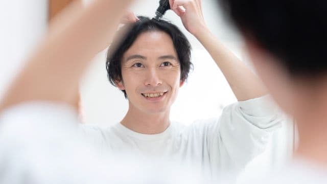 ミノキシジルとは?市販の発毛剤を買う際の注意点や効果的な使い方を解説