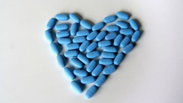 バイアグラの副作用は?治療効果と正しい服用方法を解説