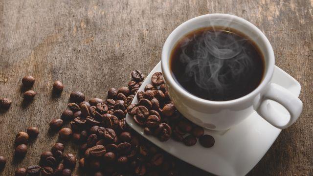 コーヒーを飲むとはげる？コーヒーと薄毛の関係性を解説！