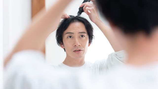 はげ・薄毛(AGA)の治療薬には何がある?効果や副作用を解説